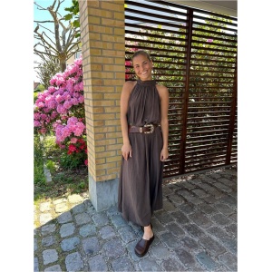 via ponte dress chocolate