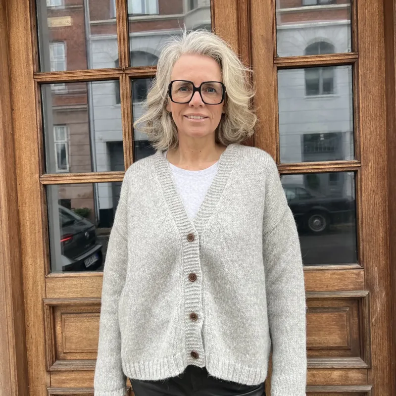 grey alpkaka cardigan