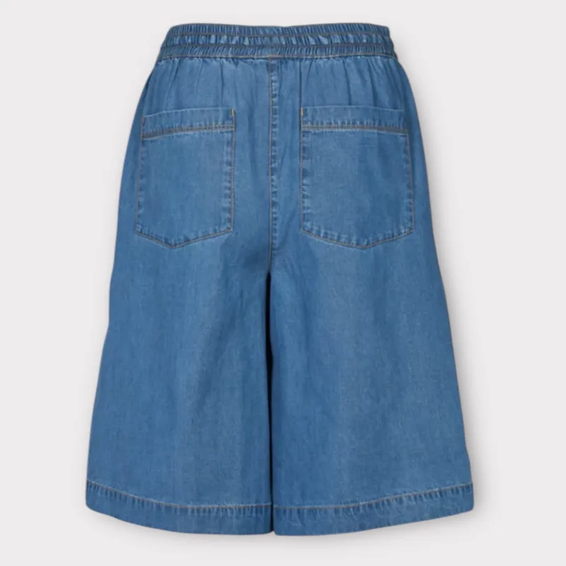 basic apparel bine shorts