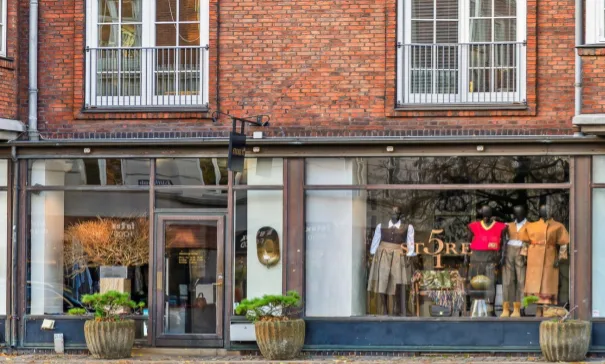 store51 begd fra gaden